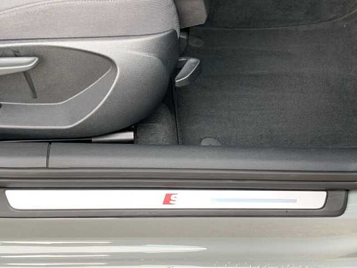 Audi A3 Sportback 35TFSI sport S line NAVI 19 VIRTUAL