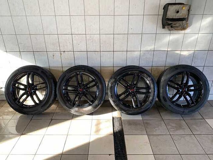 Honda CR-V 1.5 T 2WD Elegance 19-Zoll AHK Winterräder