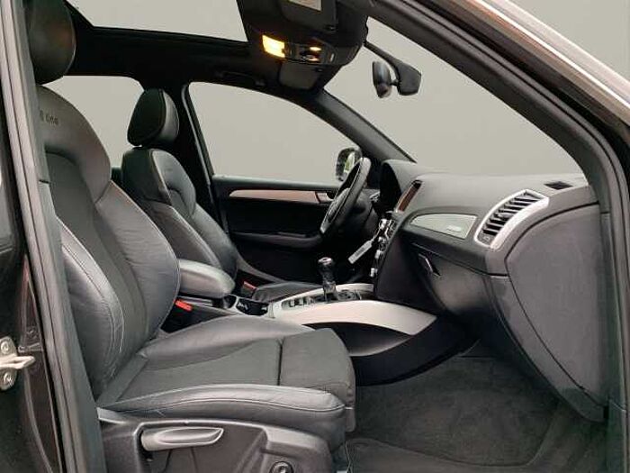 Audi Q5 2.0 TDI 140 kW quattro S line Sport AHK PANO