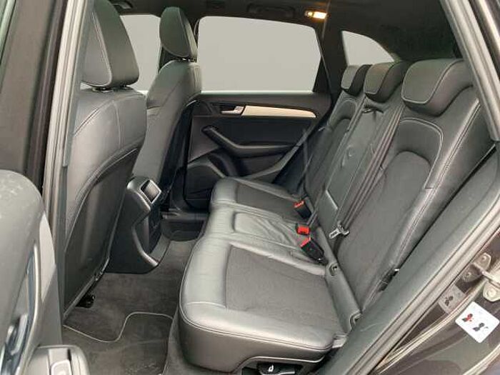 Audi Q5 2.0 TDI 140 kW quattro S line Sport AHK PANO