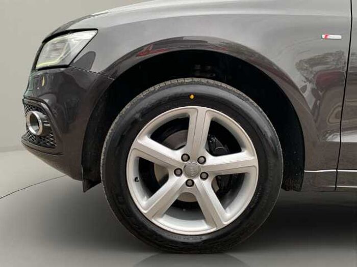 Audi Q5 2.0 TDI 140 kW quattro S line Sport AHK PANO