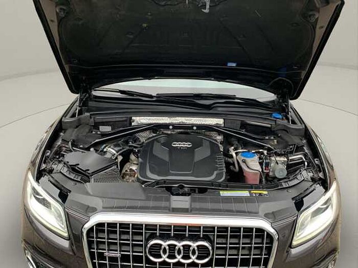 Audi Q5 2.0 TDI 140 kW quattro S line Sport AHK PANO