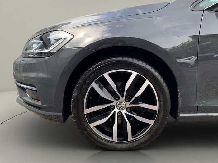 Volkswagen Golf VII 1.5TSI Variant Highline BMT AHK+LED+M&S