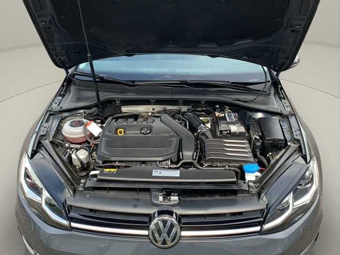 Volkswagen Golf VII 1.5TSI Variant Highline BMT AHK+LED+M&S