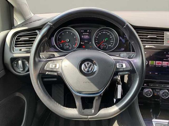 Volkswagen Golf VII Variant 1.5 TSI Highline AHK schwenkbar