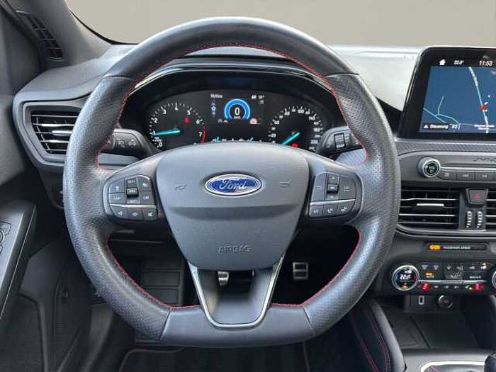 Ford Focus 1.0T ST-Line 18Zoll NAVI PANO M&S Bang&Olu