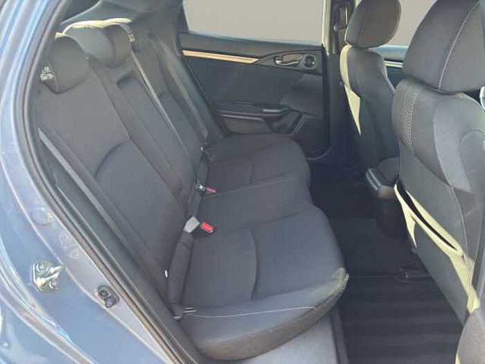 Honda Civic 1.0 Turbo Elegance Winterräder
